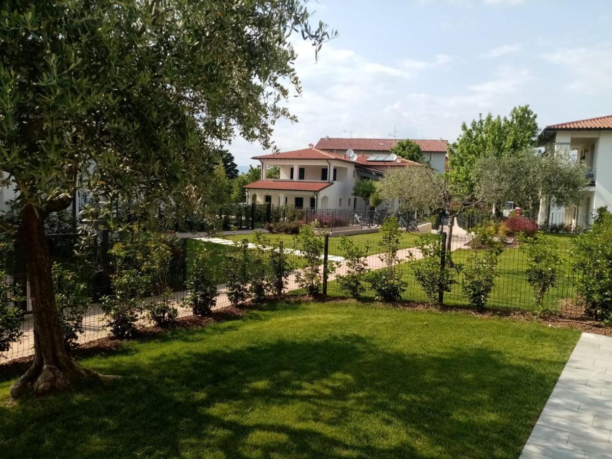 Residence Fiore Rosso ซีร์มิโอเน ภายนอก รูปภาพ