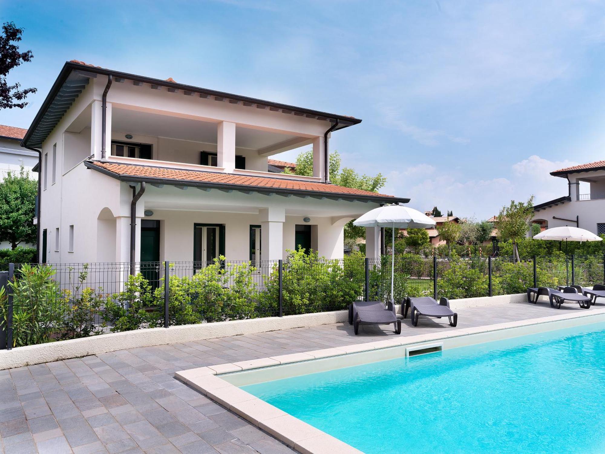 Residence Fiore Rosso ซีร์มิโอเน ภายนอก รูปภาพ