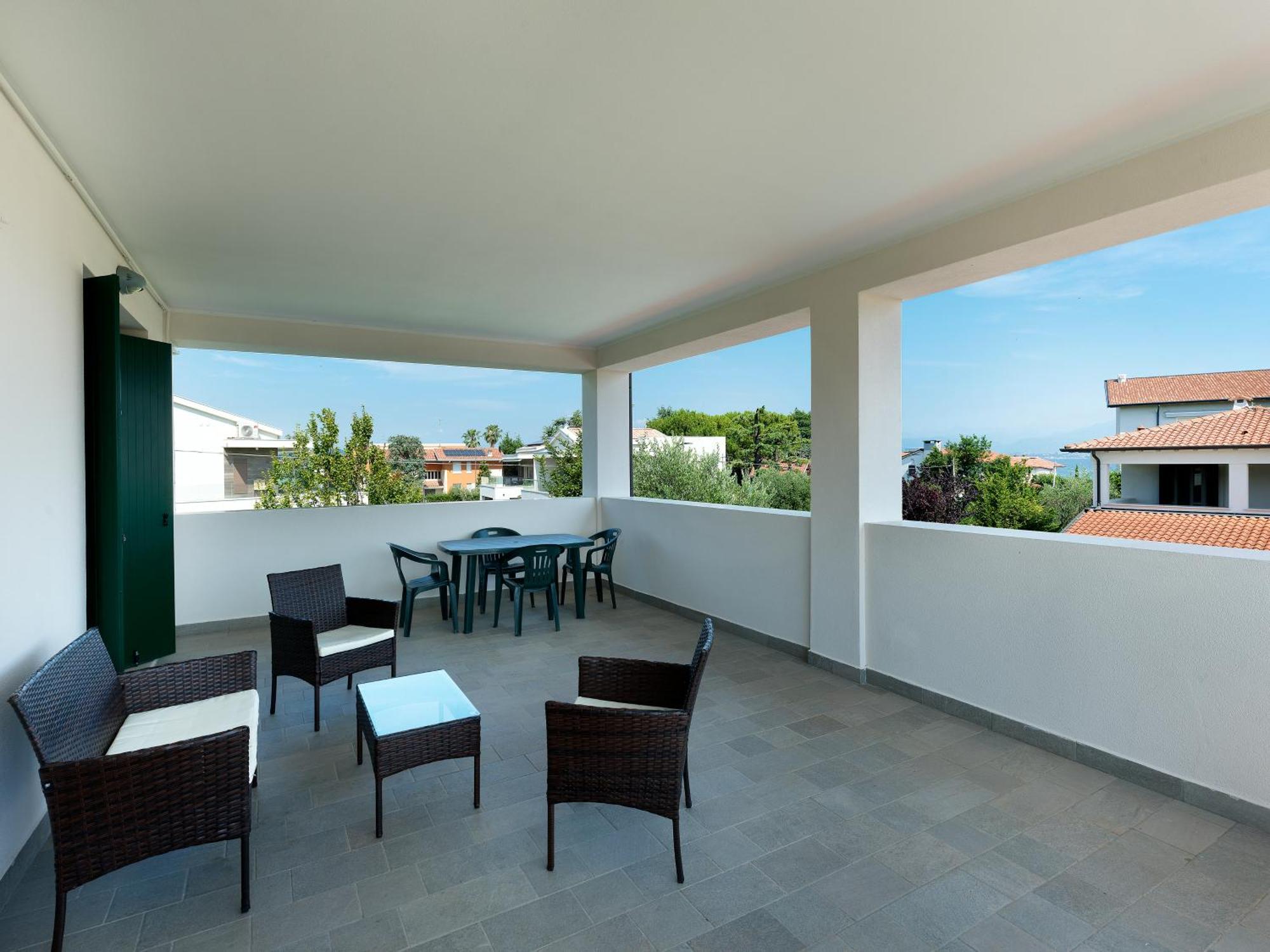 Residence Fiore Rosso ซีร์มิโอเน ภายนอก รูปภาพ