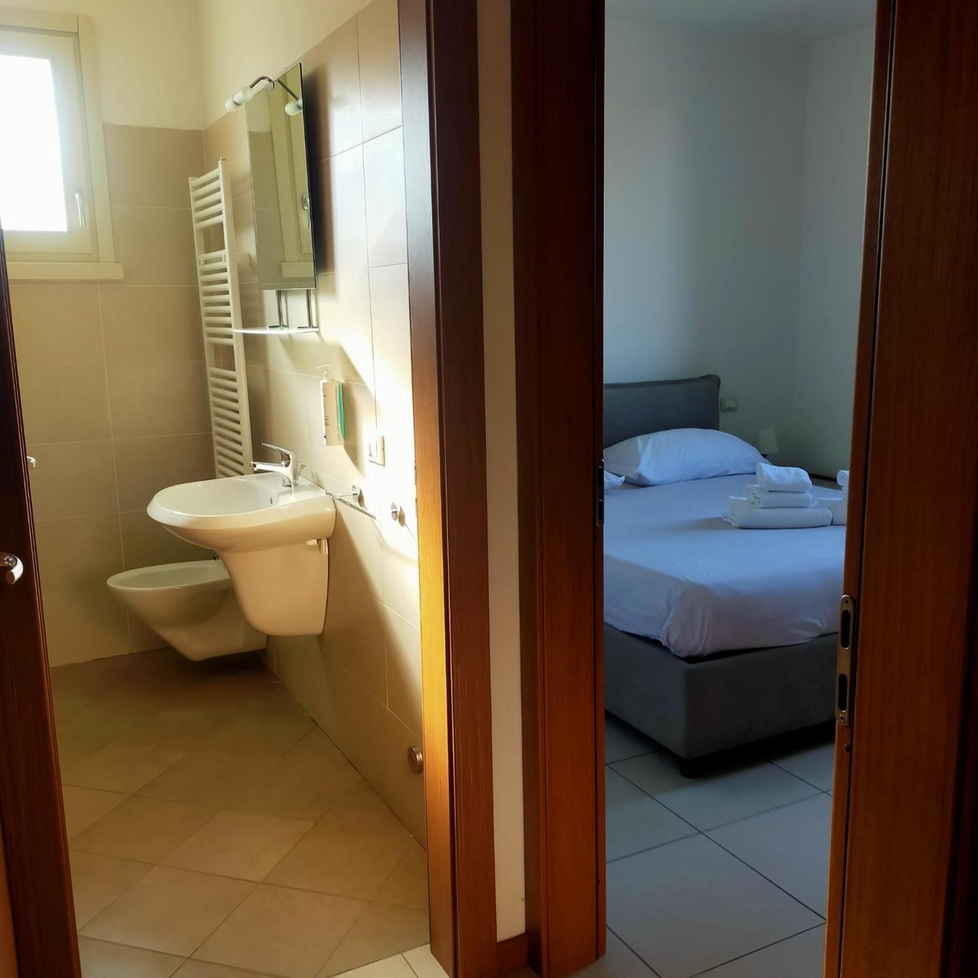 Residence Fiore Rosso ซีร์มิโอเน ห้อง รูปภาพ